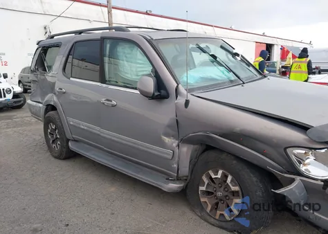 2001 Toyota Sequoia Limited V8 z USA, uszkodzony, nr VIN 5TDBT48A11S023970